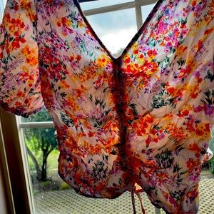 H&M floral crop top cinched in the middle